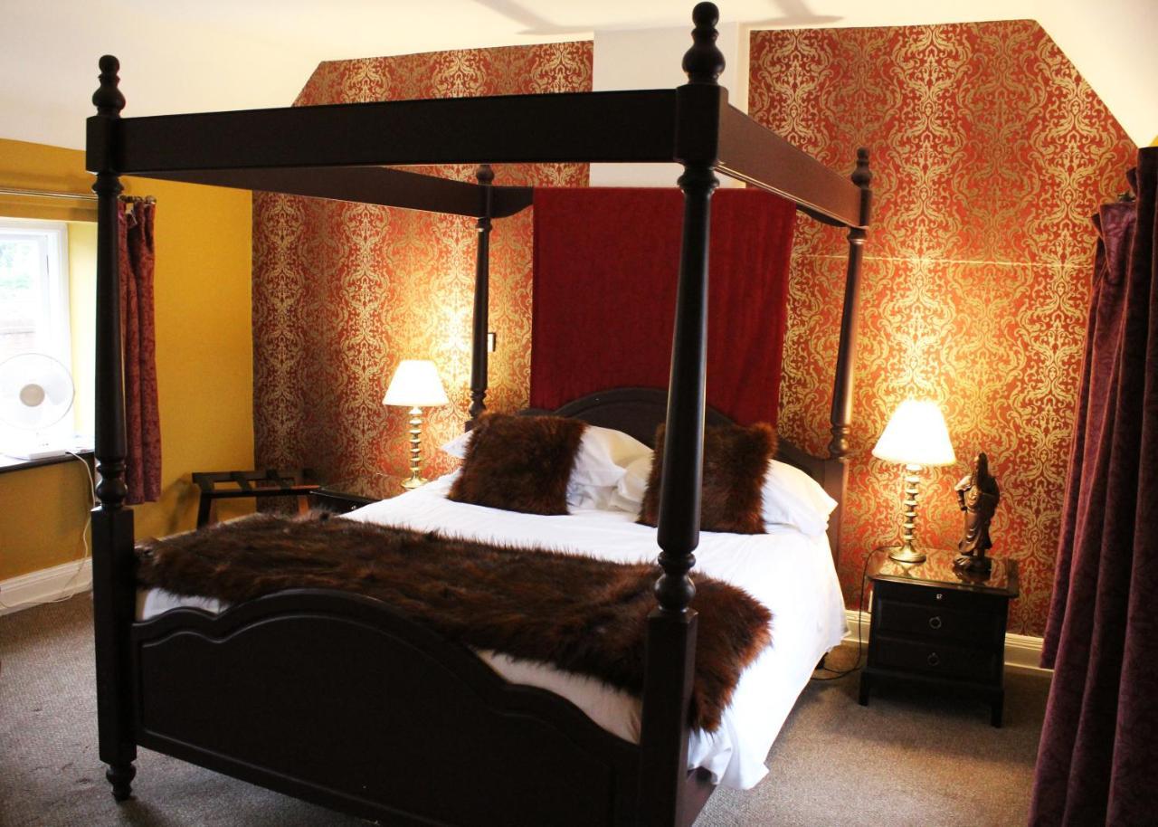 The Lion Hotel Buckden  Buitenkant foto