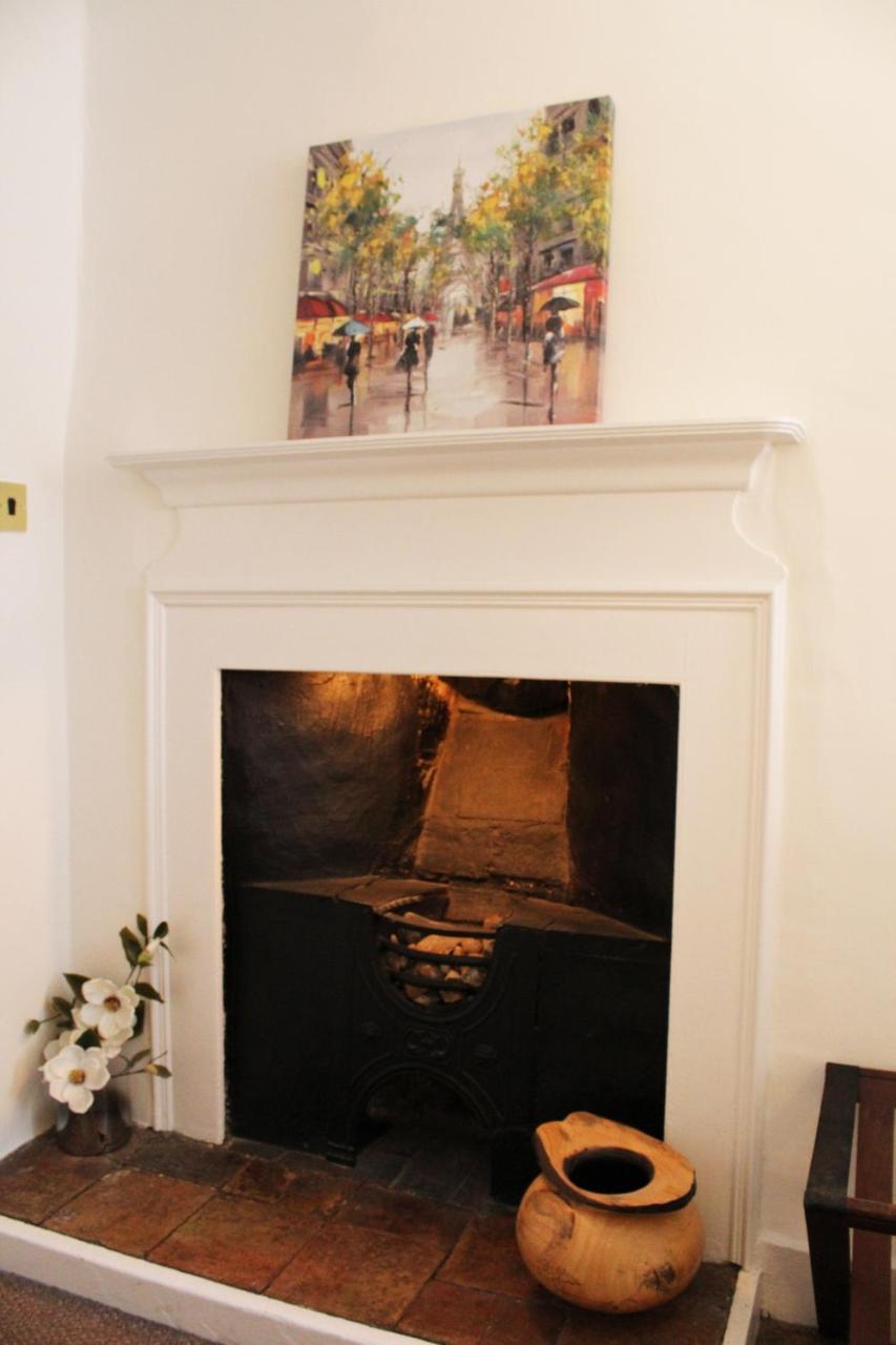 The Lion Hotel Buckden  Buitenkant foto